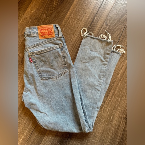 LEVIS 501 Jeans 🩵 Cropped Button Fly Raw Hem 90s - Picture 4 of 7